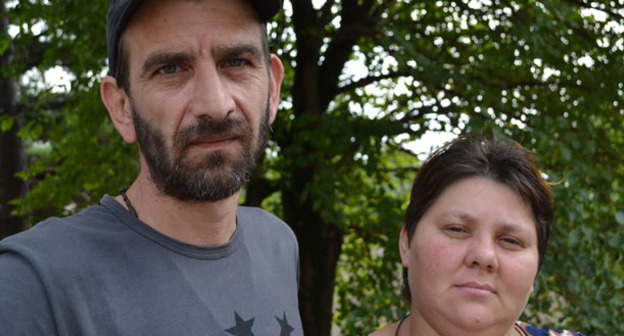 Мардирос Демерчян со своей женой. Фото Светланы Кравченко для "Кавказского узла"