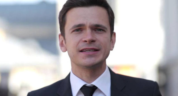 Илья Яшин. Кадр из видео пользователя 1DAY1NAME https://www.youtube.com/watch?v=qJiQI5qe0LM