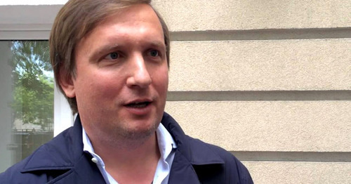 Дмитрий Новиков. Кадр из видео пользователя Райт Коммит https://www.youtube.com/watch?v=9OvEXYgKiic