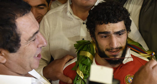 Мигран Арутюнян (справа). Фото:© Sputnik/ Asatur Yesayants

 http://ru.armeniasputnik.am/sport/20160904/4807112/Harutyunyan-olimpiada-medal.html  