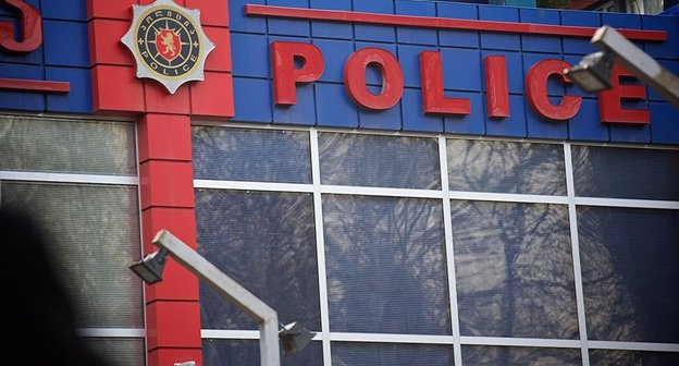 Участок полиции в Грузии. Фото: © Sputnik/ Александр Имедашвили
 http://sputnik-georgia.ru/incidents/20160914/233207979/Policejskij-obvinjaemyj-v-dovedenii-do-samoubijstva-javilsja-s-povinnoj.html