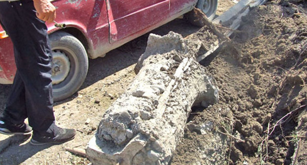 Разрушенная электропроводка в результате урагана. Фото Эдиты Бадасян для "Кавказского узла"