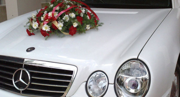 Автомобиль свадебного кортежа. Фото: Flickr/nikilok