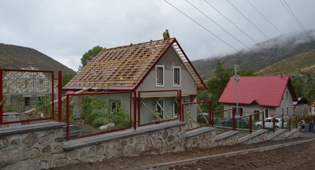 Жилой квартал Ариаван в Кашатагском районе Нагорного Карабаха. 3 сентября 2016 года. Фото: Алвард Григорян для "Кавказского узла"