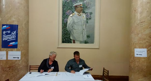 Избирательный участок 1022 в Волгограде. Фото Григория Шведова