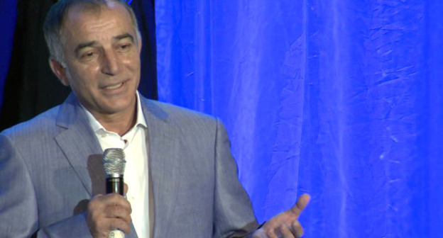 Алий Тоторкулов. Кадр из видео Elbrusoid https://www.youtube.com/watch?v=F1h3uQXwJUY