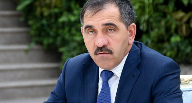 Юнус-Бек Евкуров. Фото http://ingushetia.ru/photo/section.php?SECTION_ID=150