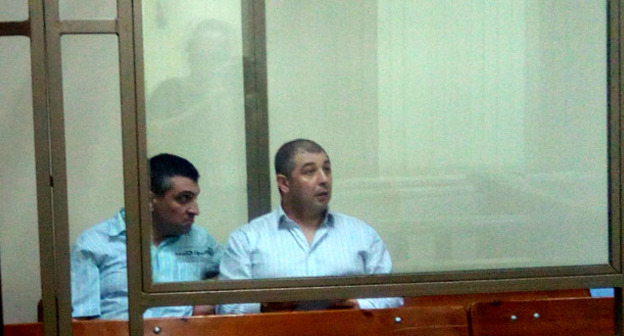 Сергей Зиринов (справа) в зале суда. Фото Валерия Люгаева для "Кавказского узла"