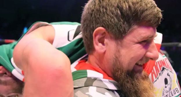 Рамзан Кадыров в время турнира по смешанным единоборствам (MMA) Grand Prix Akhmat-2016 в Грозном. Фото http://grozny-inform.ru/multimedia/photos/72803/Ajn