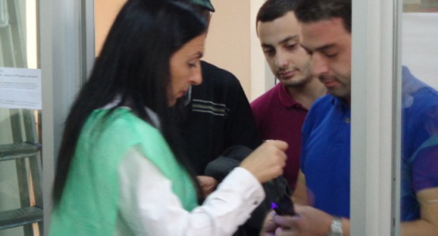 На участке №24 Чугуретского избирательного округа в Тбилиси. 8 октября 2016 года. Фото Инны Кукуджановой для "Кавказского узла"