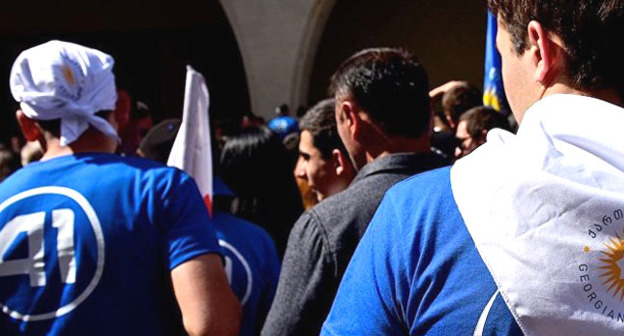 Сторонники "Грузинской мечты". Фото: Sputnik/Alexander Imedashvili