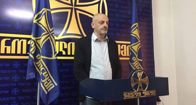 Лидер партии "Национальный форум" Каха Шартава/ Фото: https://www.facebook.com/mpgerovnuliforumi/ 