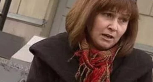 Мать Варвары Карауловой Фото: Стоп-кадр видео  https://www.newstube.ru/media/zashchita-studentki-mgu-varvary-karaulovoj-obzhalovala-reshenie-ob-ee-areste