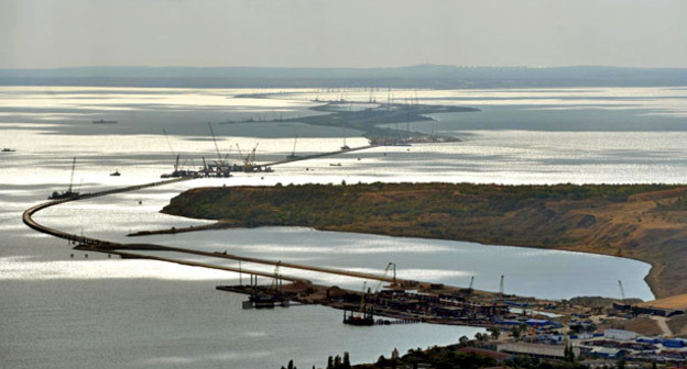 Вид на строящийся Керченский мост, 15 сентября 2016 года. Фото: Kremlin.ru