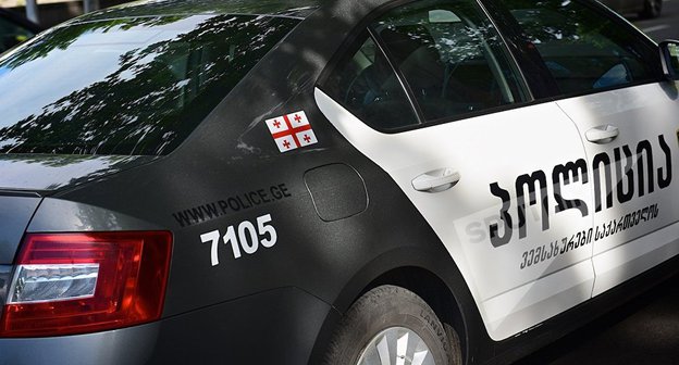 Автомобиль полиции в Грузии. Фото: © Sputnik / Alexander Imedashvili
 http://sputnik-georgia.ru/incidents/20161017/233525633/MVD-raskrylo-ubijstvo-muzhchiny-na-okraine-Tbilisi.html