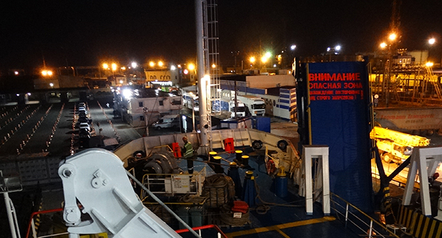 Паром в порту "Кавказ". Фото Нины Тумановой для "Кавказского узла"