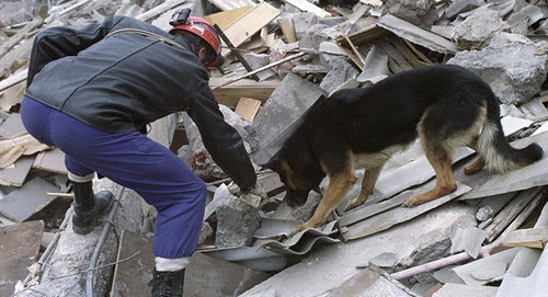 Спитакское землетрясение. Фото © Sputnik/ http://ru.armeniasputnik.am/columnists/20161208/5719017/golosa-podzemelya.html