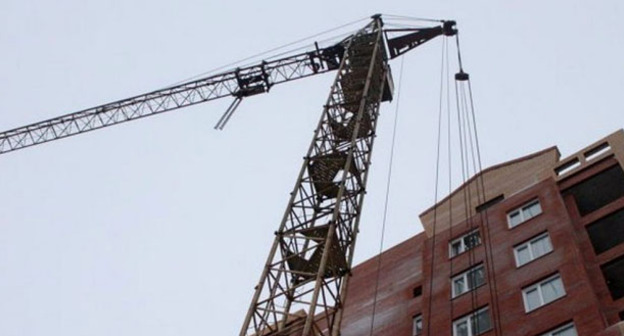 Строительство многоэтажного дома. Фото http://www.riadagestan.ru/