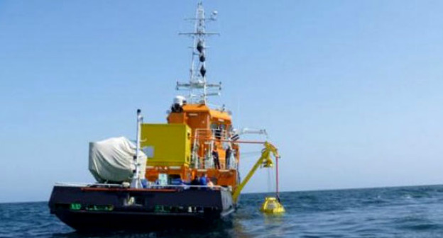 Катер спасательной службы на Каспийском море. Фото http://haqqin.az/news/87616