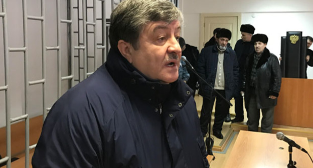 Адвокат Алауди Мусаев выступает в зале. 28 декабря 2016 г. Фото Патимат Махмудовой для "Кавказского узла"