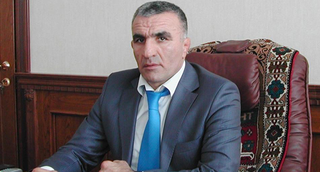 Джаруллу Омаров. Фото http://www.urkarakh.ru/glava-municipalnogo-rayona