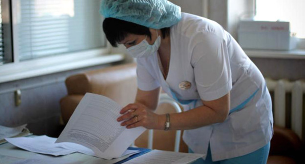 Медицинский работник. Фото Валентина Мищенко / Югополис