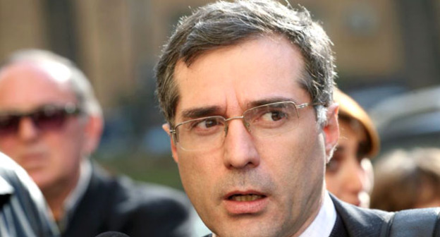 Главный редактор грузинской газеты "Резонанси" Лаша Тугуши. Фото: RFE/RL