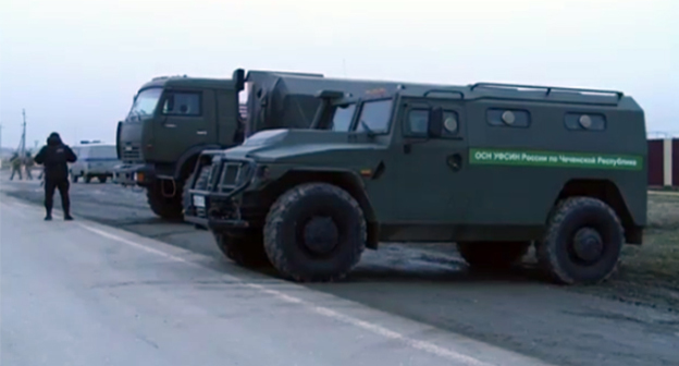 Спецоперация по поиску вооруженного боевика в Курчалоевском районе  Чечни. Фото Стоп-кадр видео с личной страницы в инстаграм Р. Кадырова. https://www.instagram.com/kadyrov_95/