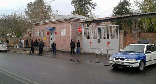 Военный голпиталь им. Мурацана. Фото © Sputnik/ Alina Grbashyan
http://ru.armeniasputnik.am/karabah/20170116/6076759/ranennyj-v-karabahe-armyanskij-voennosluzhashchij-skonchalsya.html