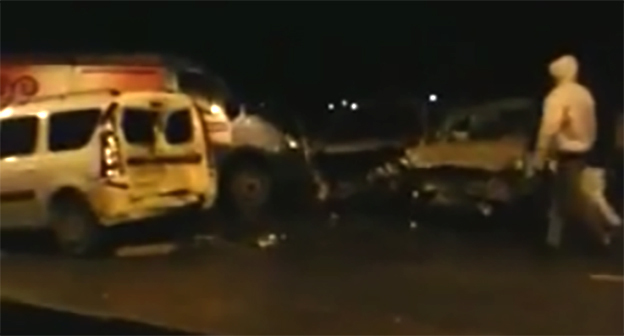 На месте ДТП. Фото стоп-кадр видео  Фарид Мукаилов https://www.youtube.com/watch?v=VHPI8b1j_m0