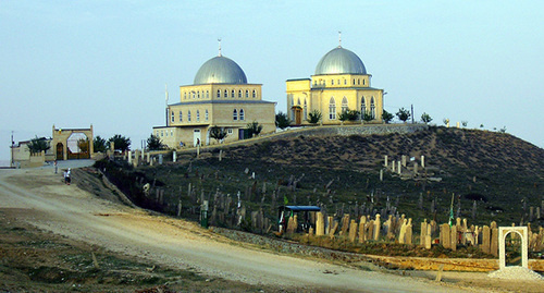 Село Параул Карабудакентского района Дагестана. Фото http://odnoselchane.ru/?page=photos_of_category&sect=608&com=photogallery 