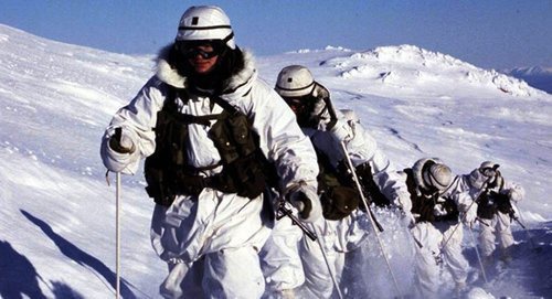 Подготовка снайперских пар из ЮВО проходит высоко в горах Армении
Фото пресс-служба ЮВО
https://ru.armeniasputnik.am/armenia/20170116/6078083/podgotovka-snajperskih-par-iz-yuvo-prohodit-vysoko-v-gorah-armenii.html