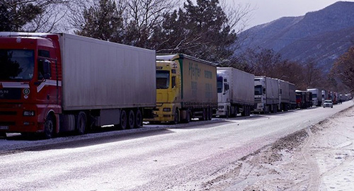 Автодорога в Грузии © Sputnik / Alexander Imedashvili
 https://sputnik-georgia.ru/georgia/20170203/234743998/Sneg-i-gololed-na-dorogah-Gruzii-dejstvujut-specialnye-rezhimy.html