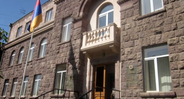 Здание ЦИК Армении. Фото http://www.pastinfo.am/ru/news/2013/02/07/ЦИК-Армении-созвала-внеочередное-заседание/331542