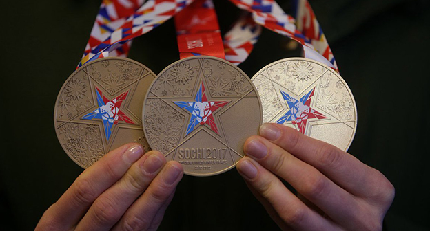Награды  зимних Всемирных военных игр в Сочи https://twitter.com/search?q=военные%20игры&src=typd