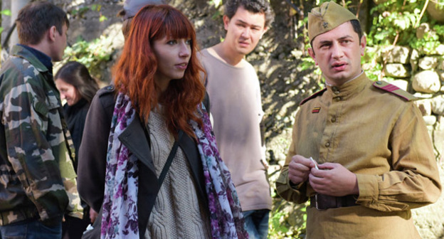 Режиссер Кира Коваленко (в центре) во время съемок фильма «Софичка». Фото Sputnik/Илона Хварцкия