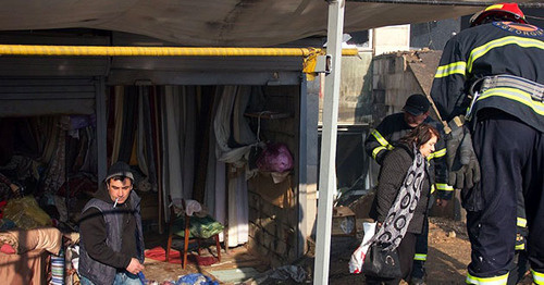 На месте пожара в "Детском мире". Тбилиси, 30 января 2017 г. Фото © SPUTNIK / LEVAN AVLABRELI
