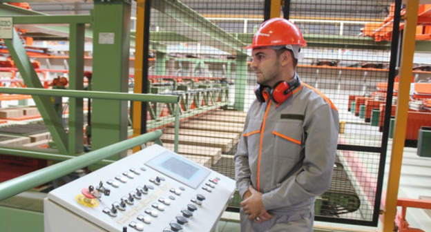 Завод по производству фасадного кирпича в Грозном. Фото http://grozny-inform.ru