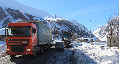 Военно-Грузинская дорога. Фото Ахмеда Альдебирова для "Кавказского узла"

