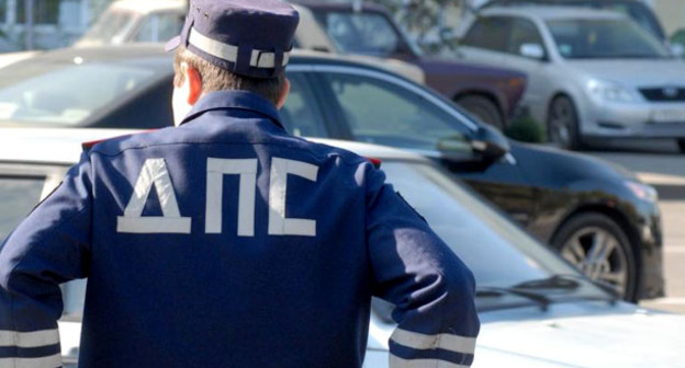 Сотрудник ДПС. Фото: Иван Журавлев / Югополис