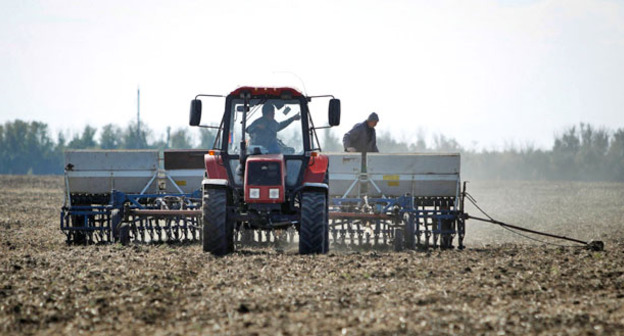 Сельскохозяйственные работы. Фото http://www.riadagestan.ru/