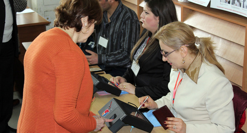 Выборы в Армении. На избирательном участке. Ереван, 2 апреля 2017 г. Фото Тиграна Петросяна для "Кавказского узла"
