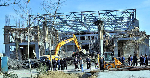 Обрушившееся недостроенное здание в Баку. Фото https://ru.sputnik.az