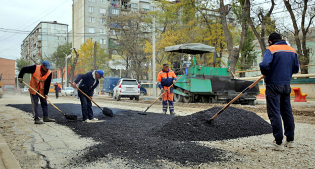 Ремонт дороги в Махачкале. Фото http://www.riadagestan.ru