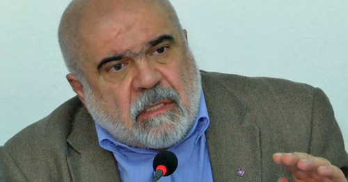 Флаги Армении и Турции. Фото: http://hayreniq.ru/uploads/posts/2009-12/1262176616_flag-turcii-i-armenii.jpg