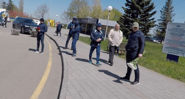 Нападавшие на Илью Варламова в Ставрополе. Фото http://varlamov.ru/2347531.html

