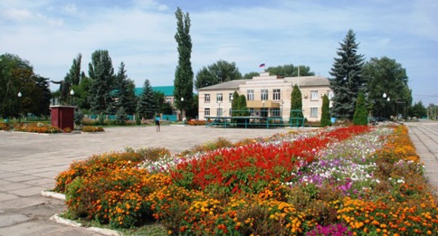 Здание администрации муниципального образования станицы Лысогорской Георгиевского района Ставропольского края. Фото: станица-лысогорская.рф