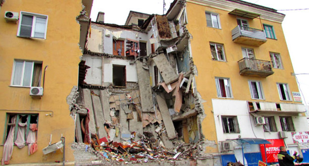 Обрушение подъезда четырехэтажного дома в Советском районе Волгограда. 16 апреля 2017 г. Фото Вячеслава Ященко для "Кавказского узла"