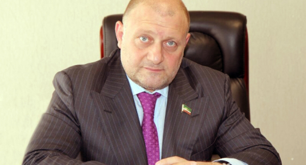 Министр печати Чечни Джамбулат Умаров. Фото 
 http://nacontrol.ru/categoryblog