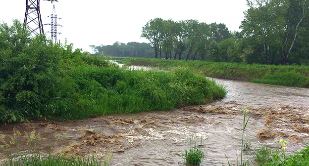 Паводок. Фото http://www.adygheya.ru/press-room/news/vrio-glavy-adygei-vzyal-pod-lichnyy-kontrol-pavodkovuyu-situatsiyu-v-respublike/